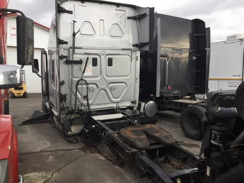FREIGHTLINER CASCADIA 125