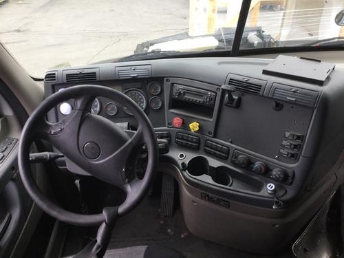 FREIGHTLINER CASCADIA 125