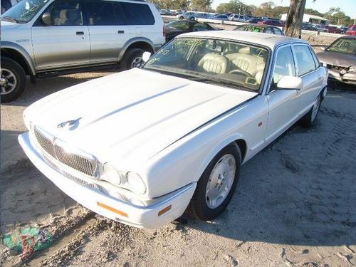 JAGUAR XJ6