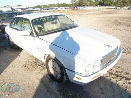 JAGUAR XJ6