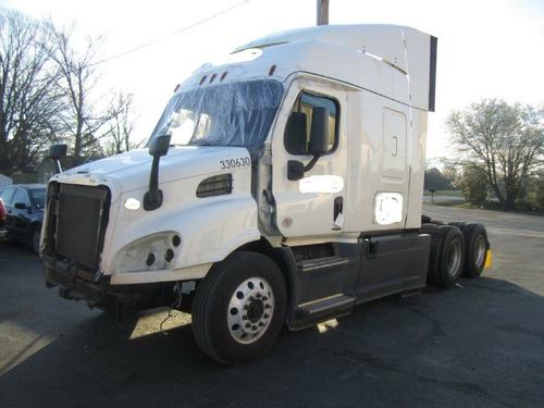 FREIGHTLINER CASCADIA 113