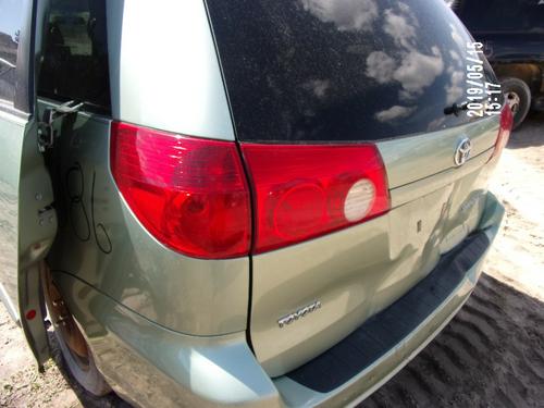 TOYOTA SIENNA