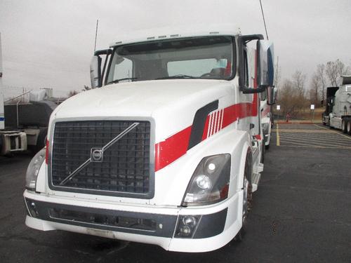VOLVO VNL300