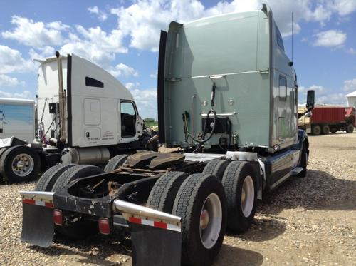 Peterbilt 587