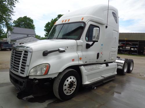 FREIGHTLINER CASCADIA 125