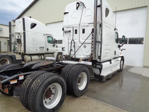 FREIGHTLINER CASCADIA 125