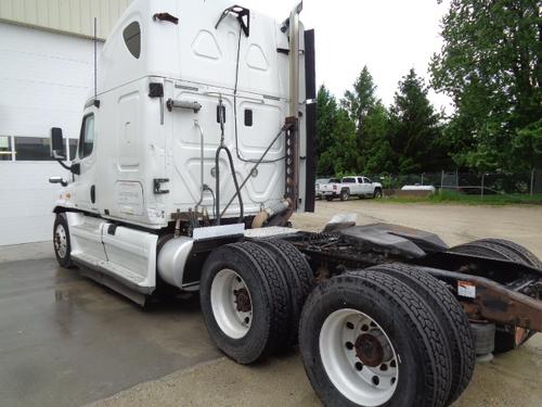 FREIGHTLINER CASCADIA 125