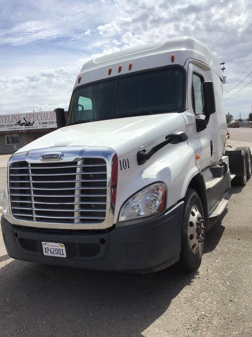 FREIGHTLINER CASCADIA 125