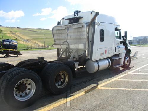 FREIGHTLINER CASCADIA 125