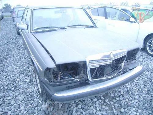 MERCEDES-BENZ MERCEDES 300D