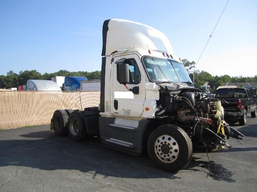 FREIGHTLINER CASCADIA 125