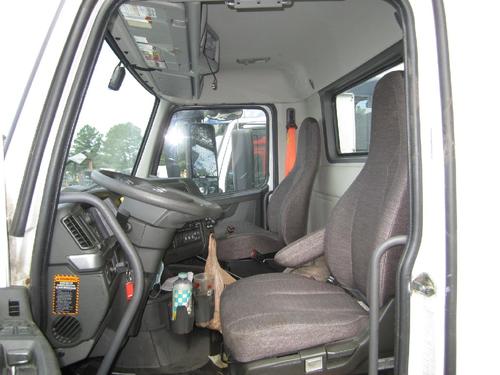 VOLVO VNR