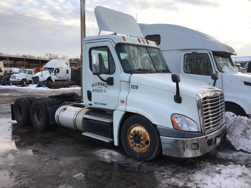 FREIGHTLINER CASCADIA 125BBC