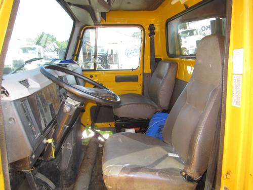 INTERNATIONAL 4900