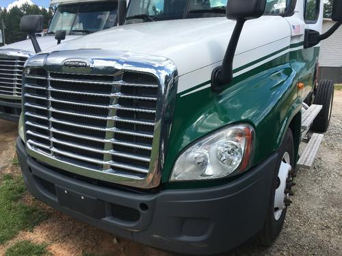 FREIGHTLINER CASCADIA 125