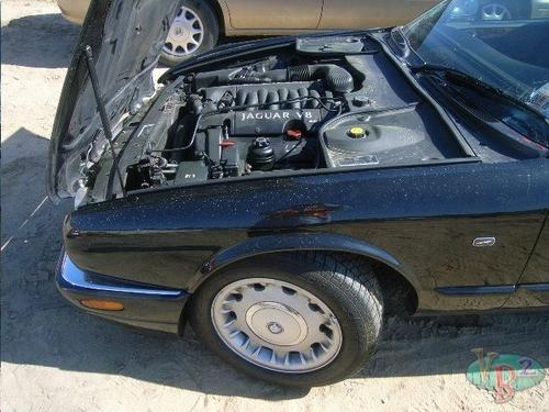 JAGUAR XJ8