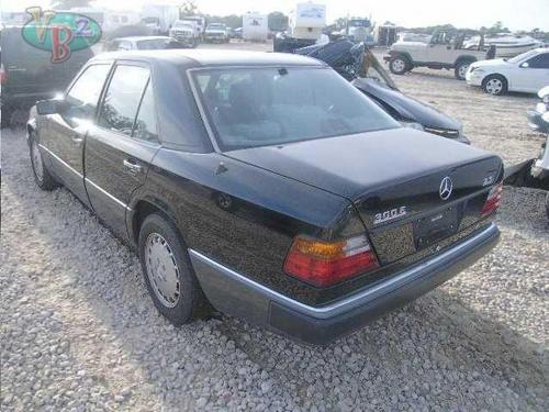 MERCEDES-BENZ MERCEDES 300E