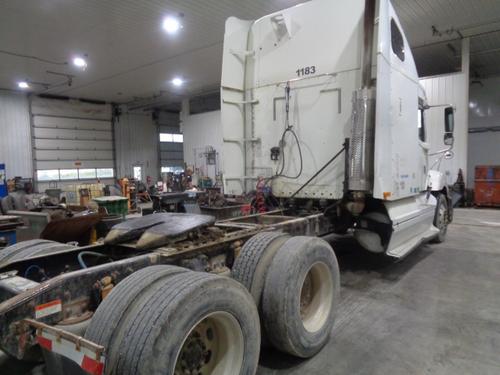 FREIGHTLINER COLUMBIA 120