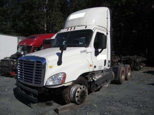 FREIGHTLINER CASCADIA 125