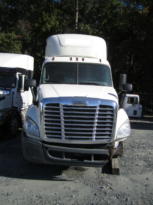 FREIGHTLINER CASCADIA 125