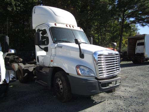 FREIGHTLINER CASCADIA 125