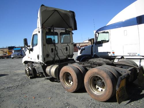 FREIGHTLINER CASCADIA 125