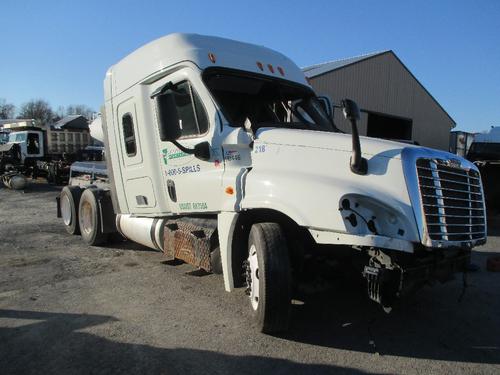 FREIGHTLINER CASCADIA