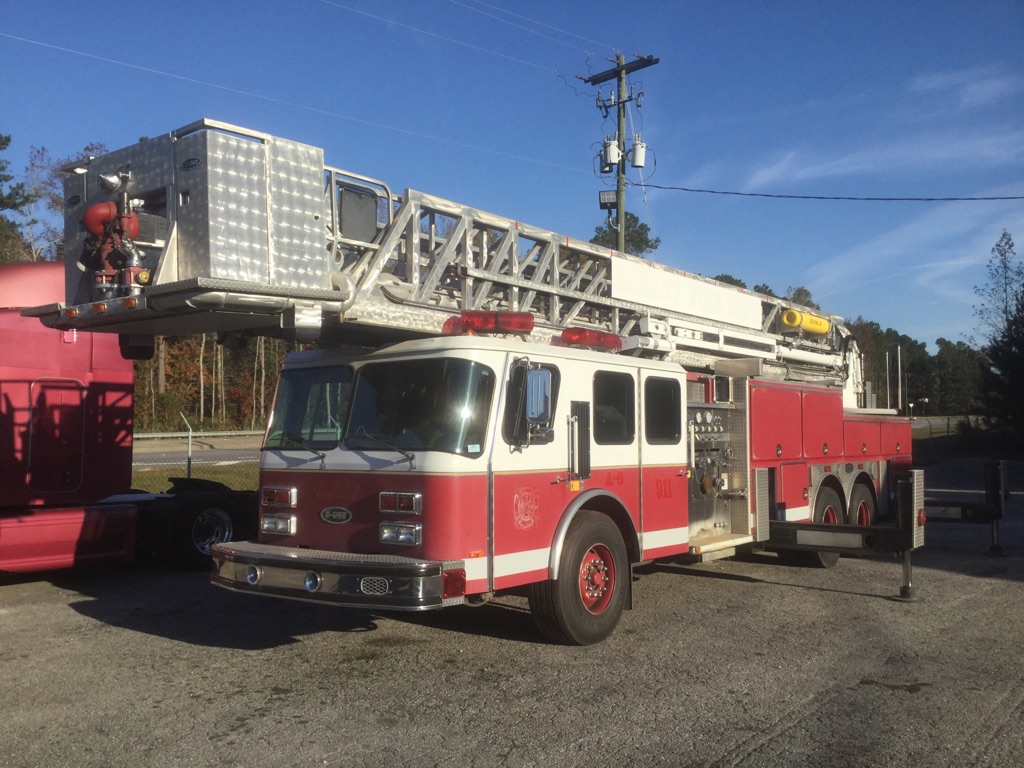 EMERGENCY ONE I E-ONE