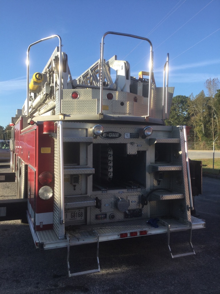 EMERGENCY ONE I E-ONE