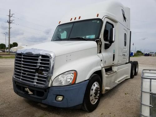 FREIGHTLINER CASCADIA 125