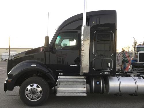 KENWORTH T880