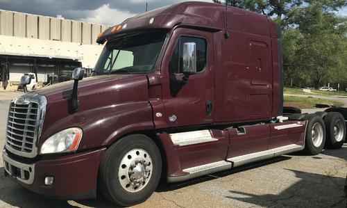 FREIGHTLINER Cascadia