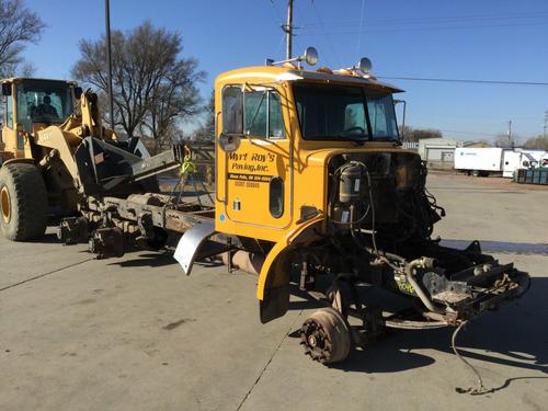 Peterbilt 330