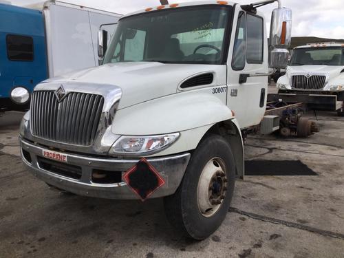 INTERNATIONAL 4300