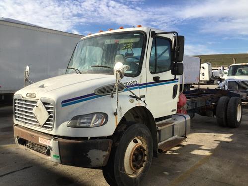 FREIGHTLINER M2 106