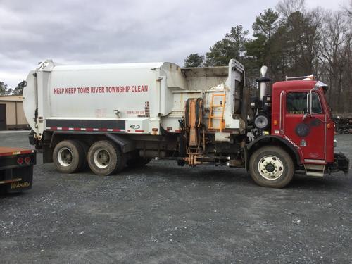 PETERBILT 320