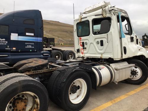 FREIGHTLINER CASCADIA 113