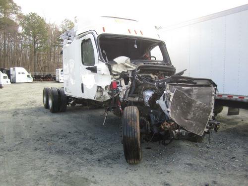 FREIGHTLINER CASCADIA 126