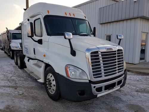 FREIGHTLINER CASCADIA 125