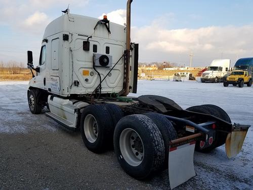 FREIGHTLINER CASCADIA 125