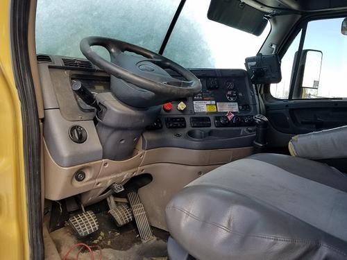 FREIGHTLINER CASCADIA 125