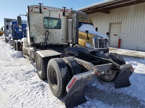 FREIGHTLINER CENTURY 120