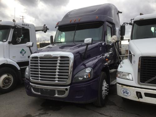 FREIGHTLINER CASCADIA 125