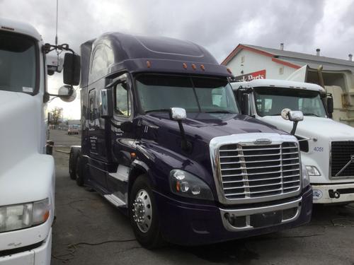 FREIGHTLINER CASCADIA 125