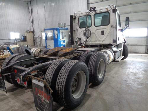 FREIGHTLINER CASCADIA 113