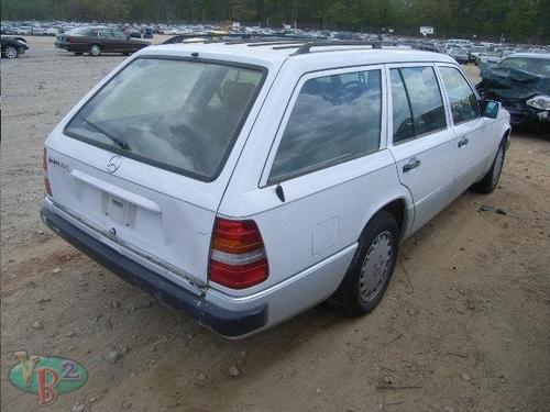 MERCEDES-BENZ MERCEDES 300E