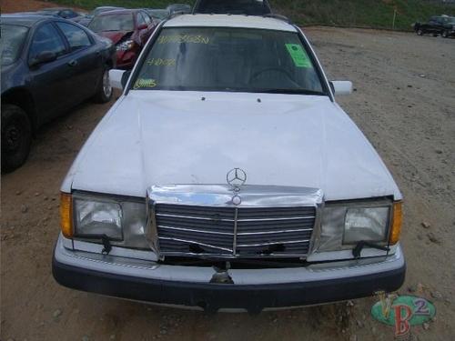MERCEDES-BENZ MERCEDES 300E