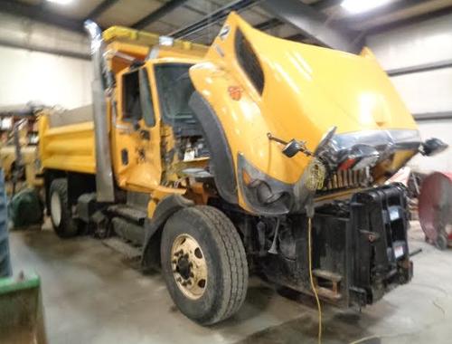 INTERNATIONAL 7400
