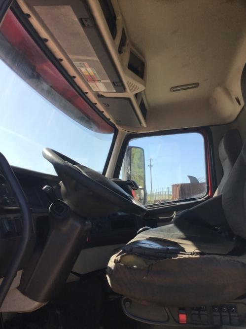 VOLVO VNM