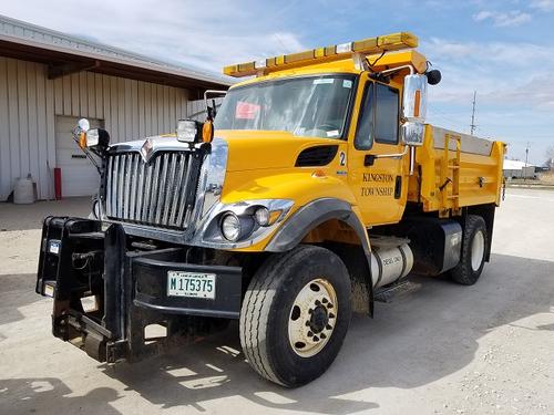 INTERNATIONAL 7400